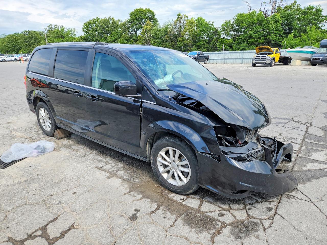Dodge Caravan Sxt