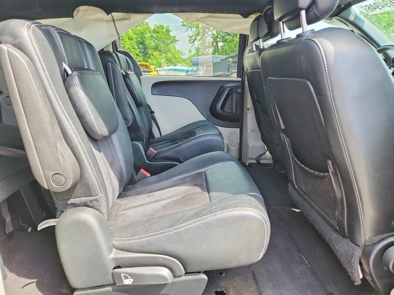 Dodge Caravan Sxt