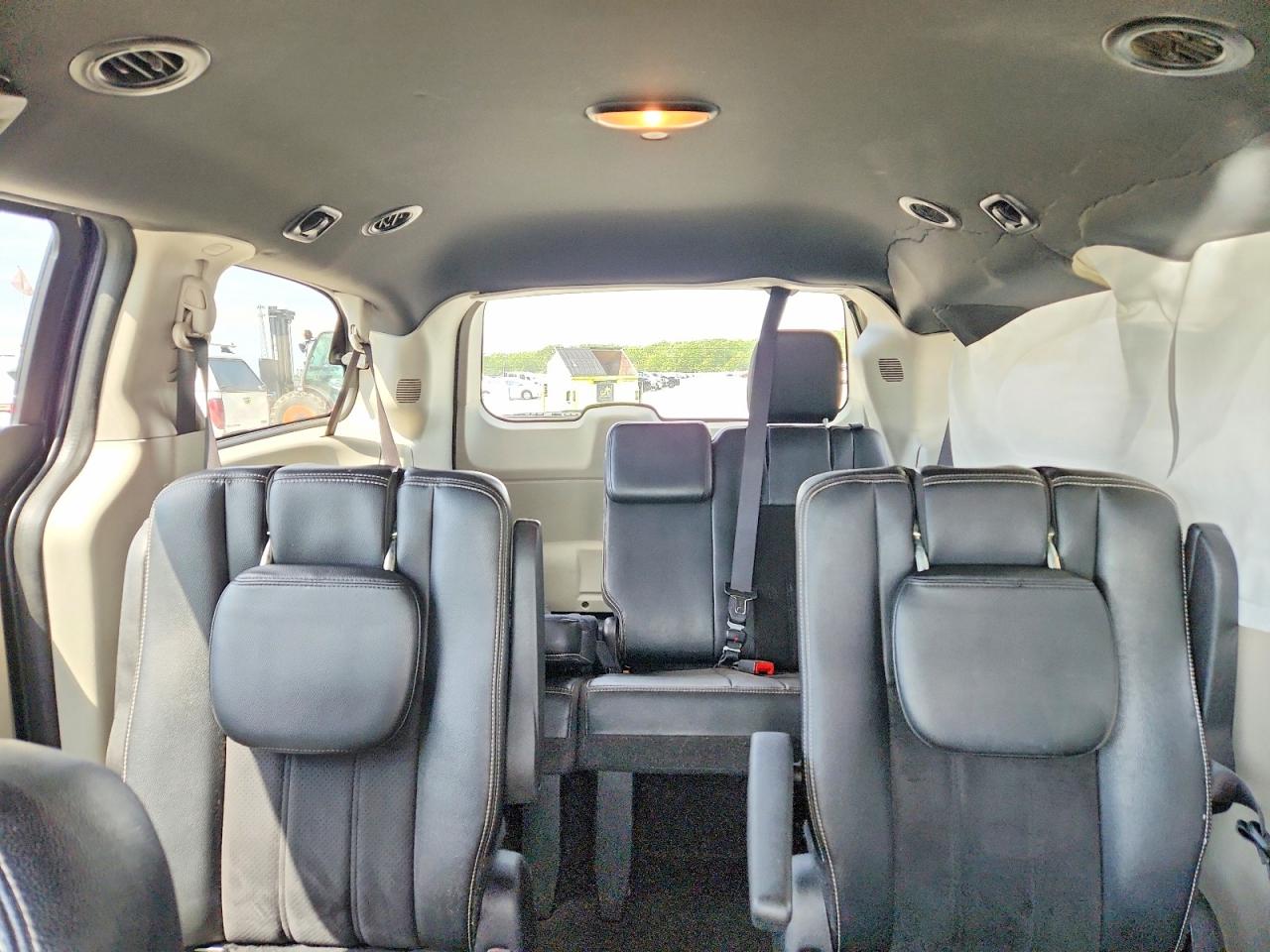 Dodge Caravan Sxt