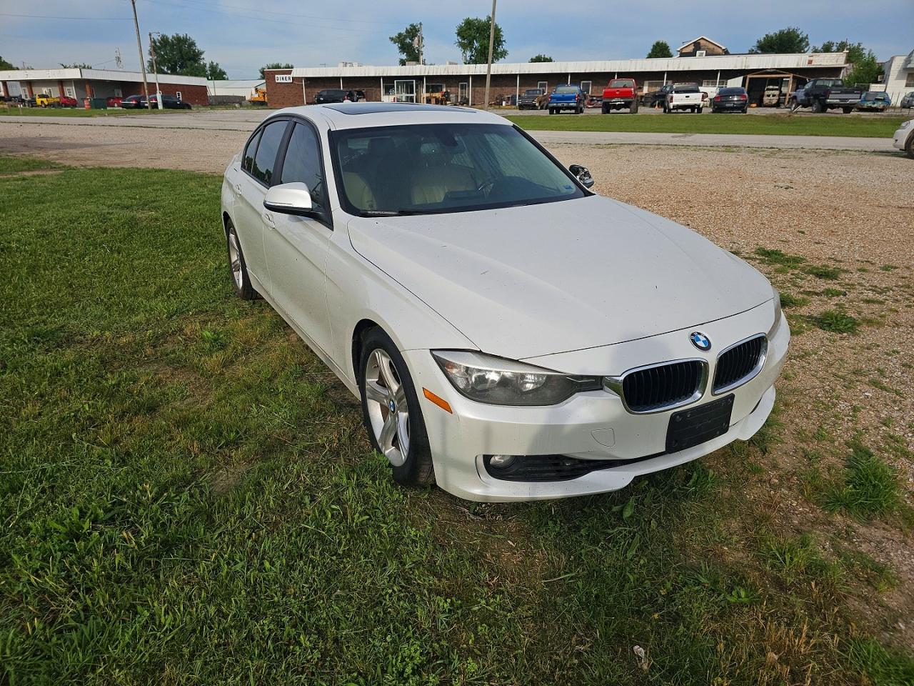 Salvage BMW 3 Series Image