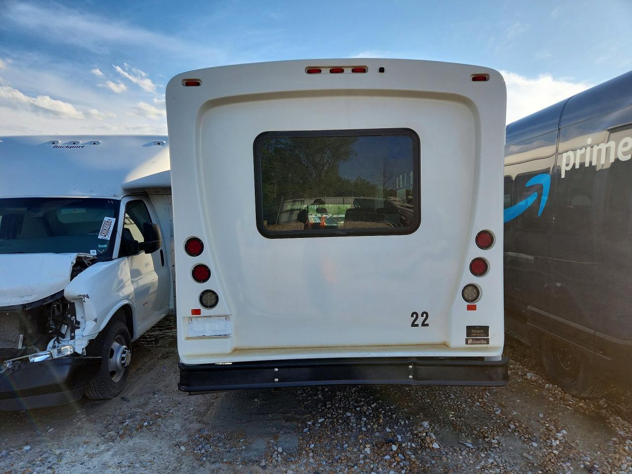 Ford Econoline E350 Super Duty Cutaway Van