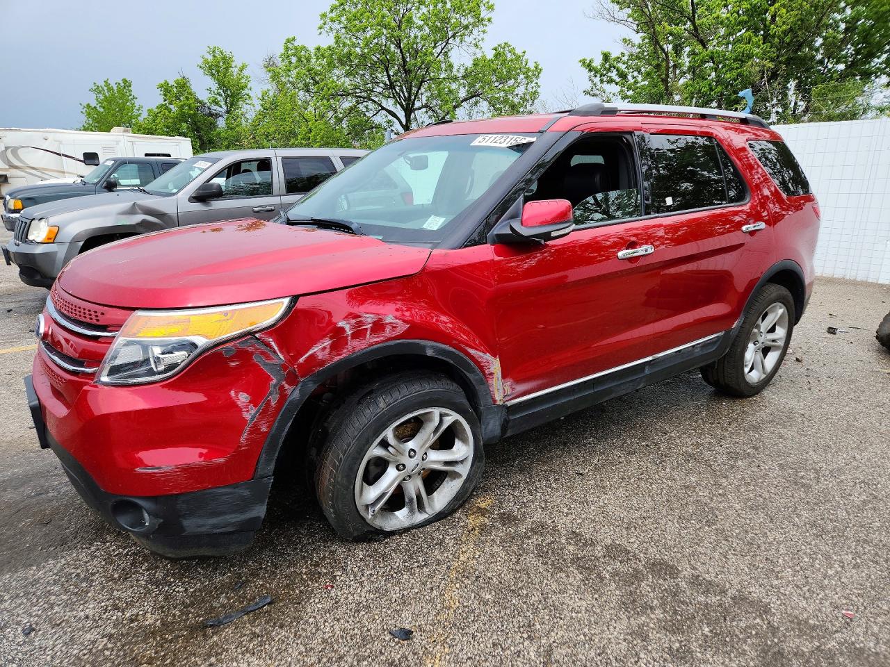 Salvage Ford Explorer Image