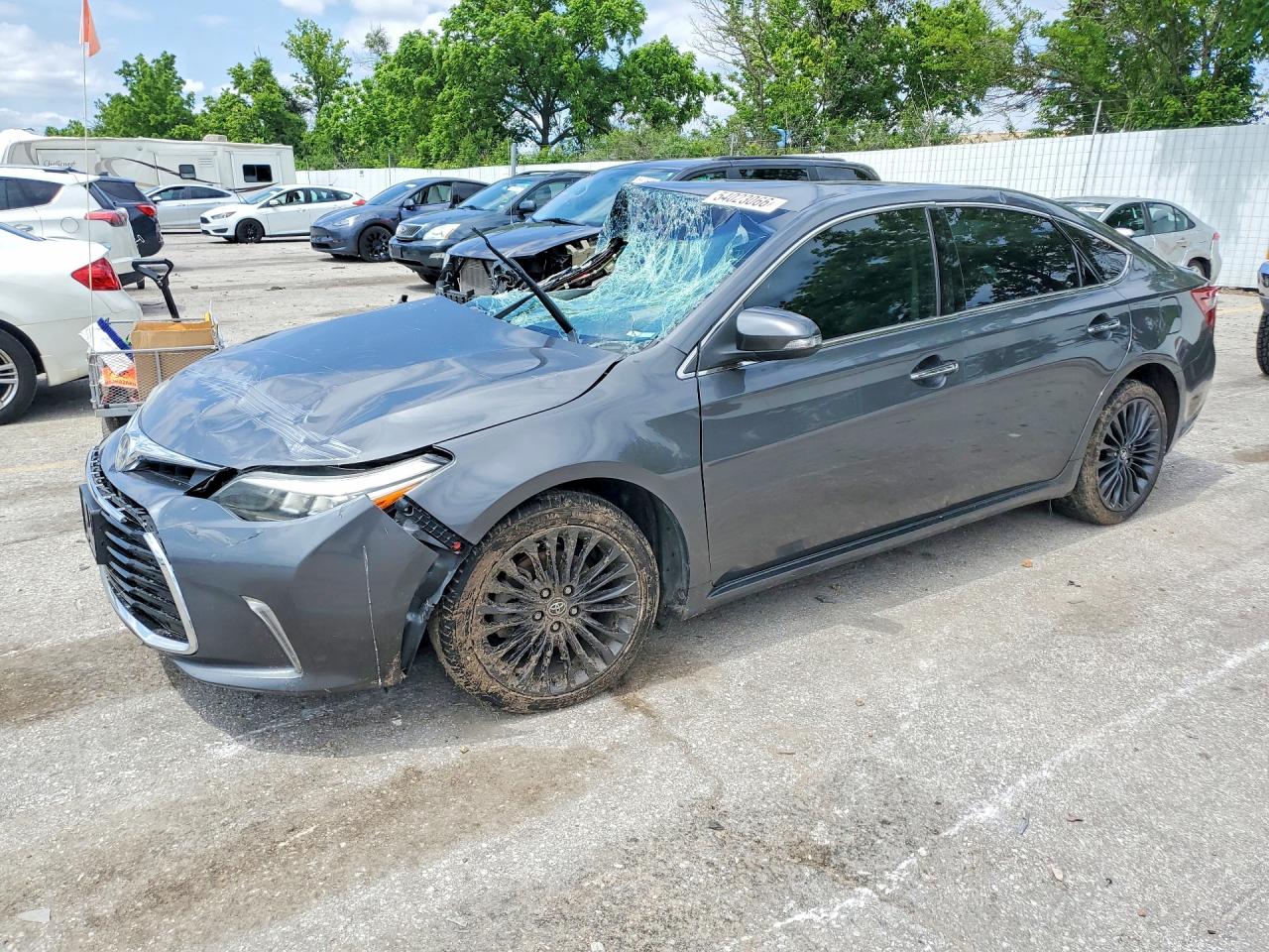 Salvage Toyota Avalon Image