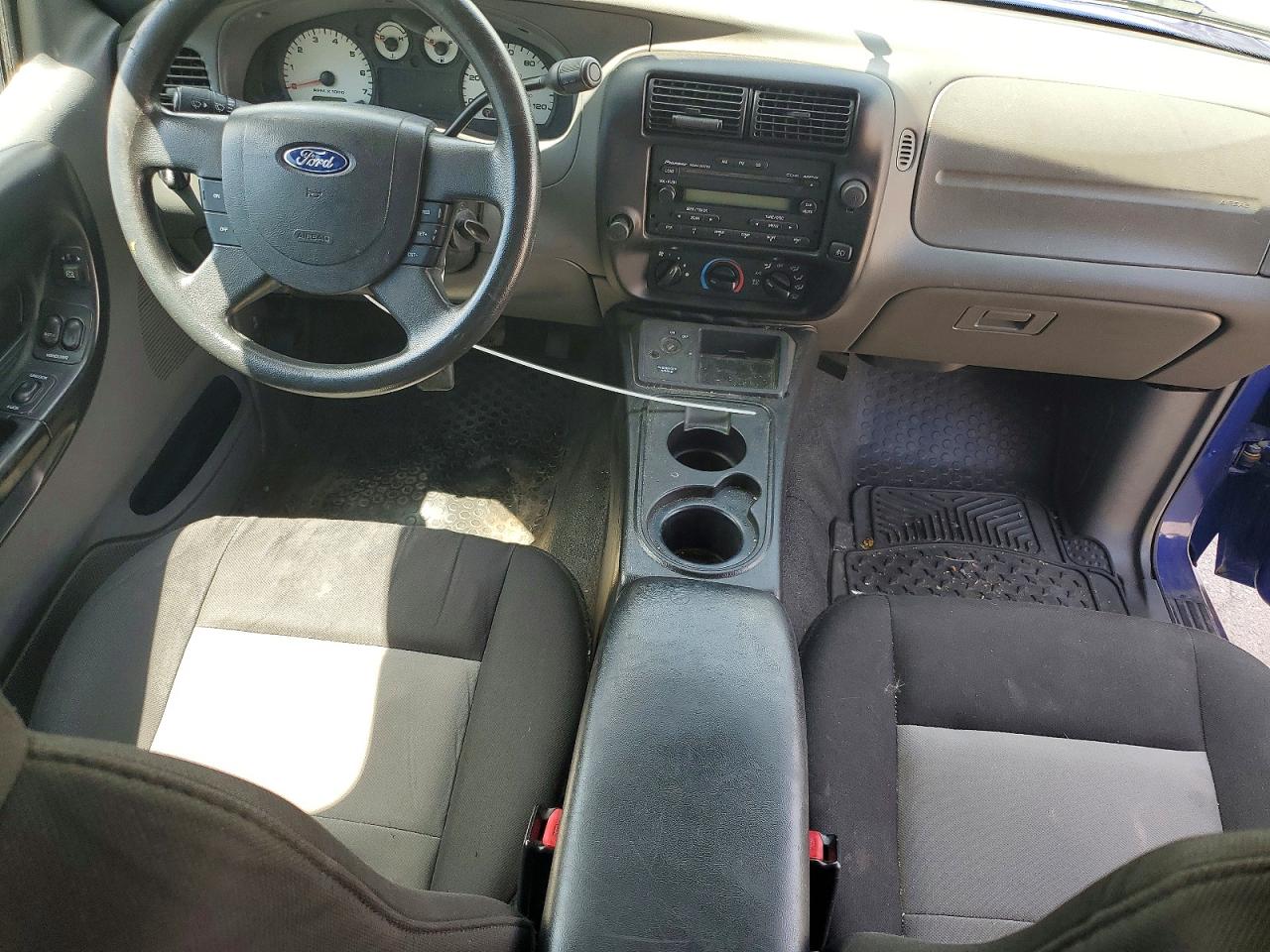 Ford Ranger Super Cab