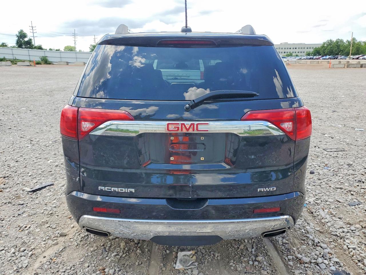 GMC Acadia Denali