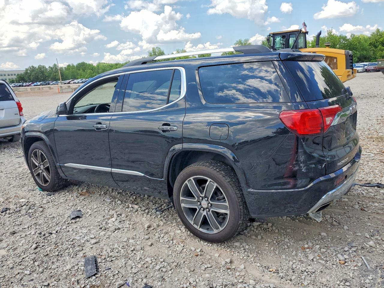 GMC Acadia Denali