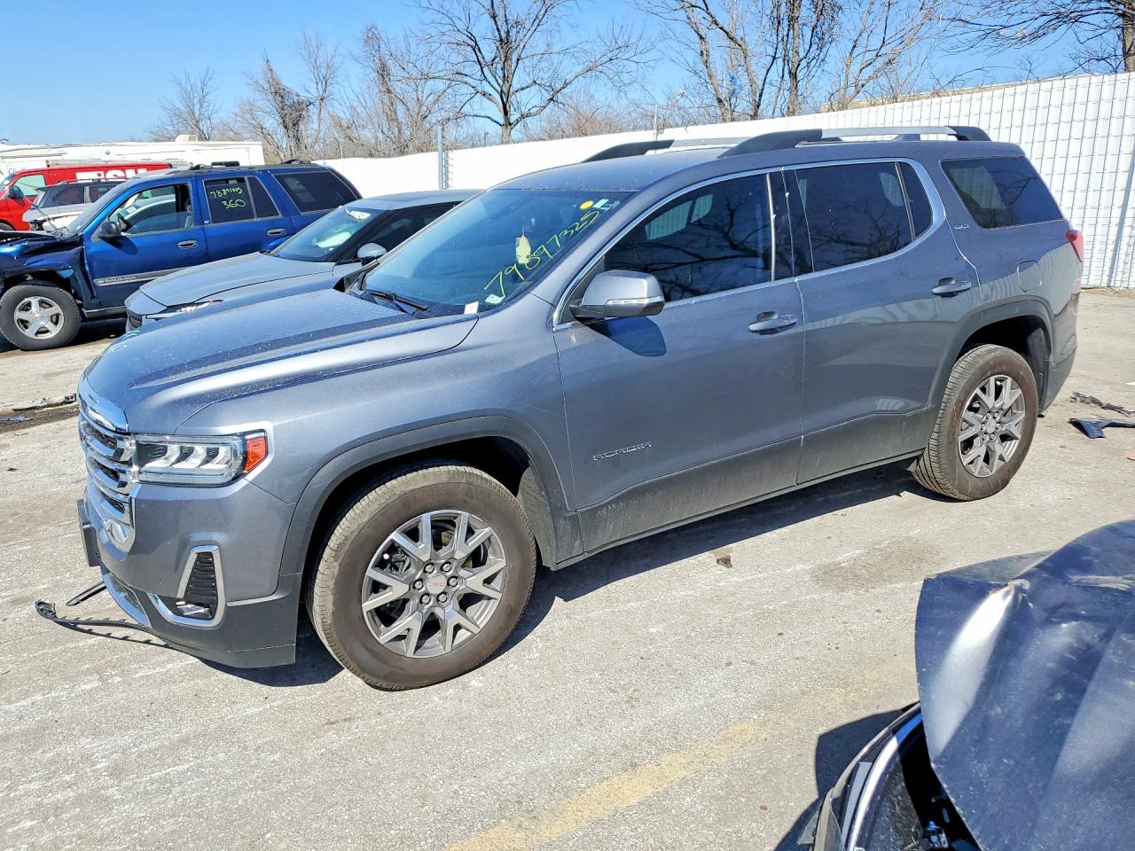 Salvage GMC Acadia Image