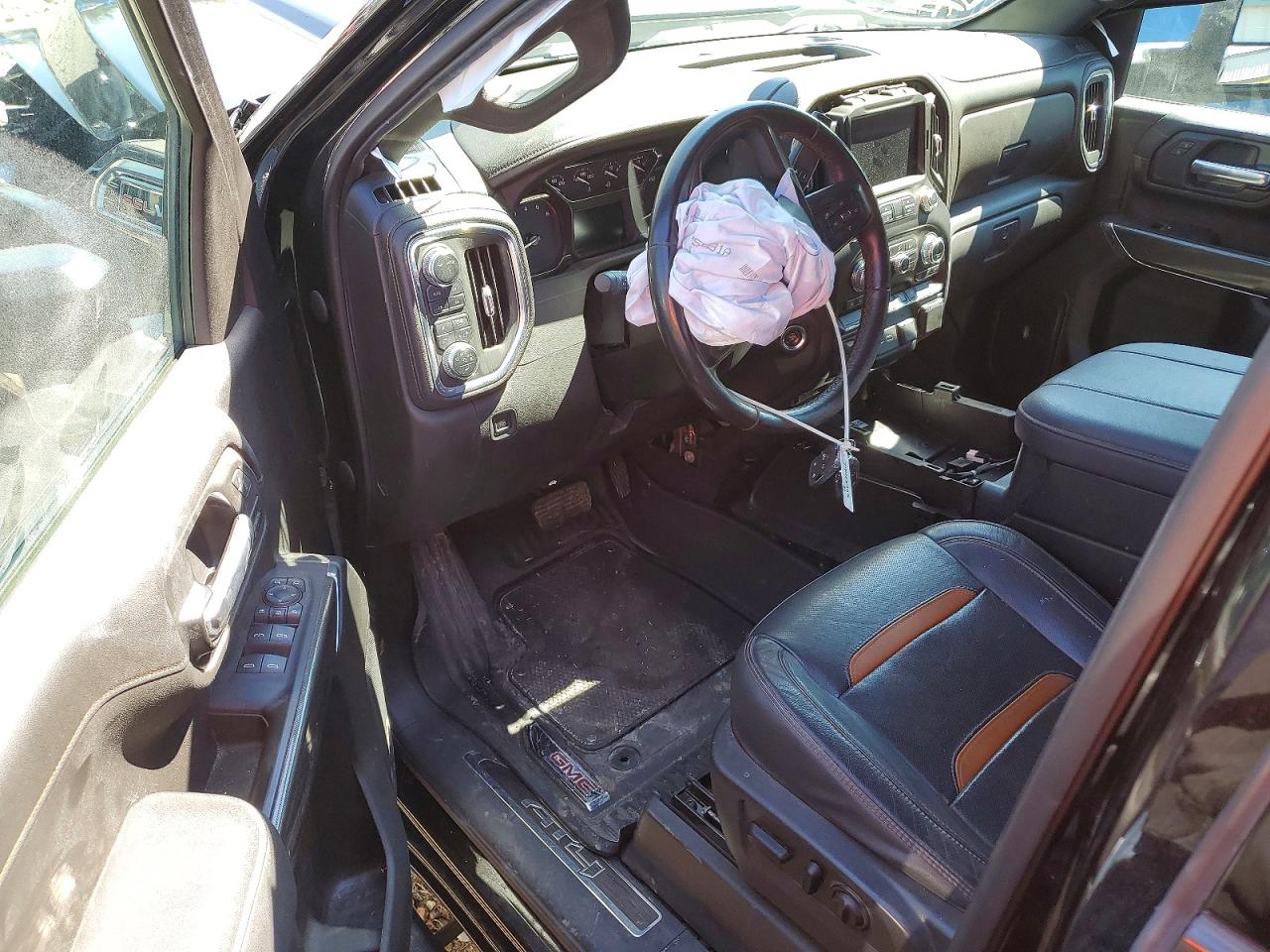 GMC Sierra K2500 At4