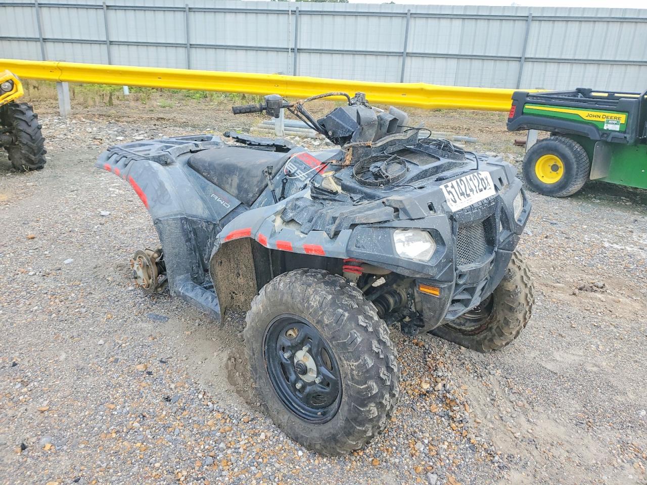 Salvage Polaris Sporstman Image