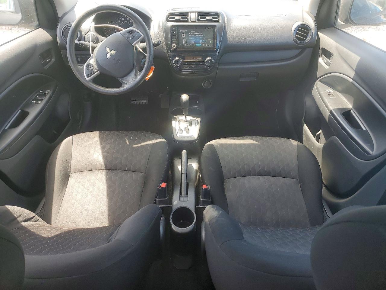 Mitsubishi Mirage Es