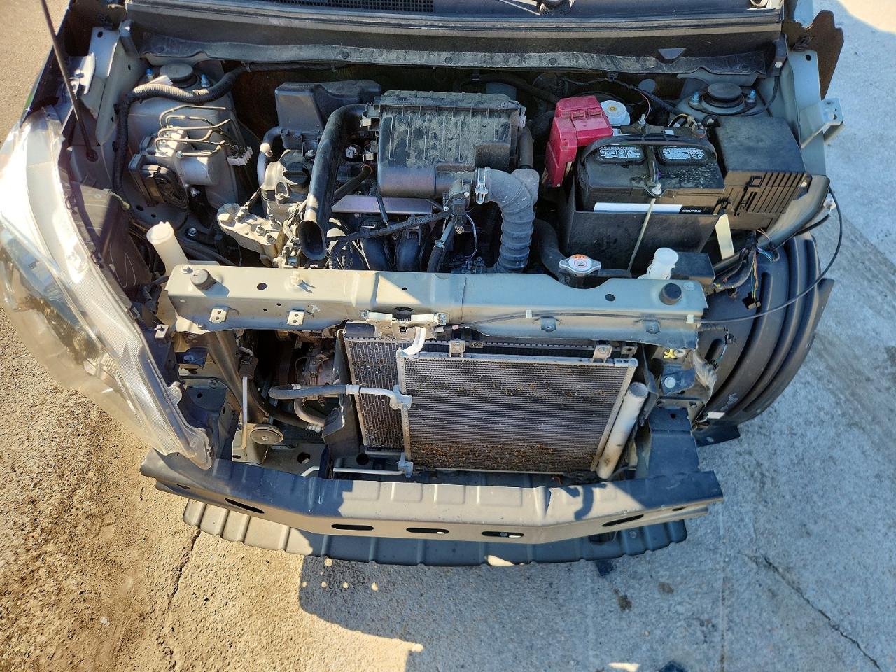 Mitsubishi Mirage Es