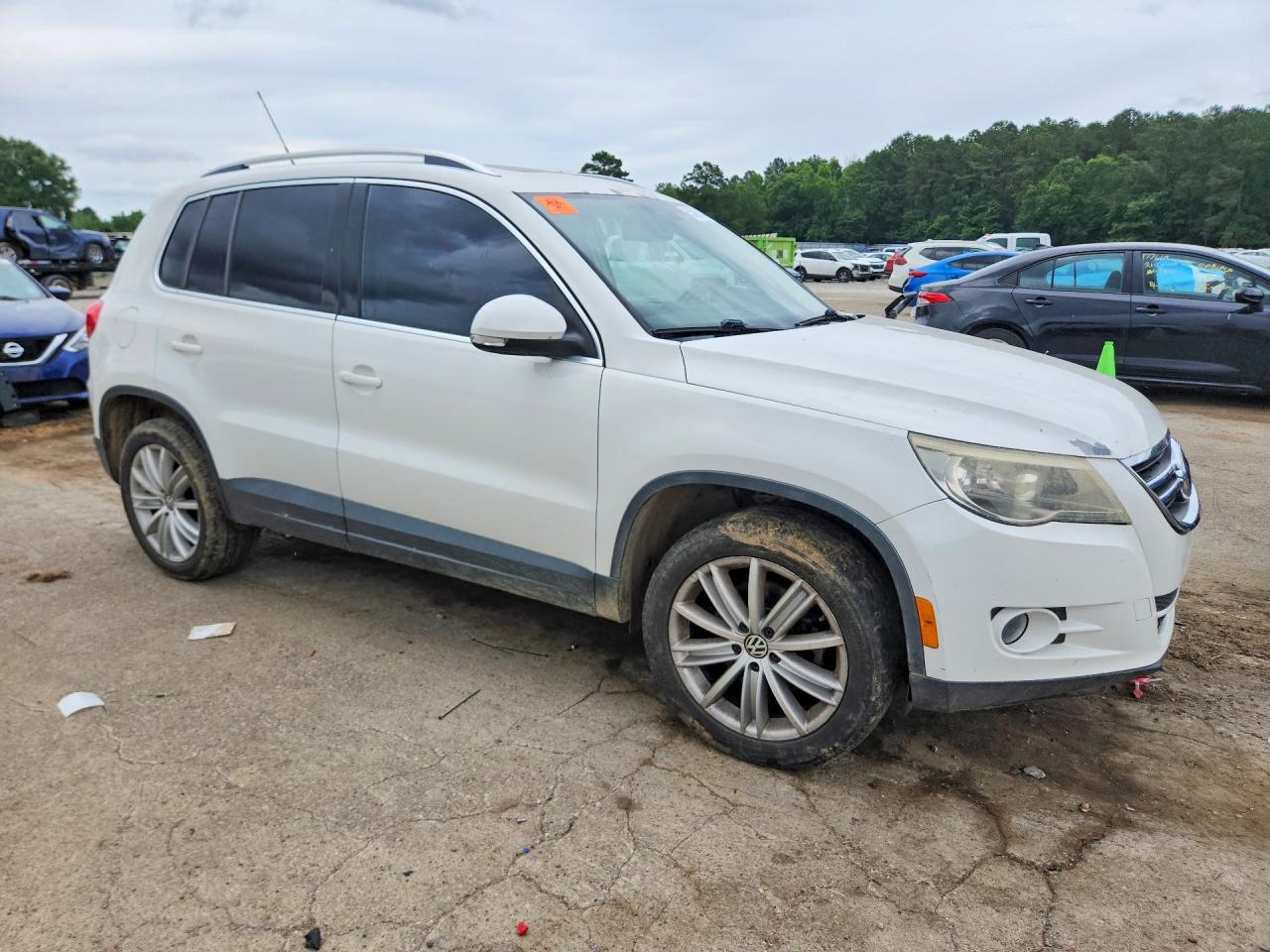 Volkswagen Tiguan S