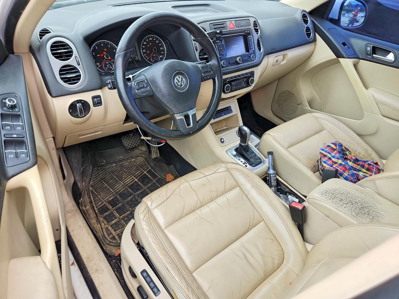 Volkswagen Tiguan S