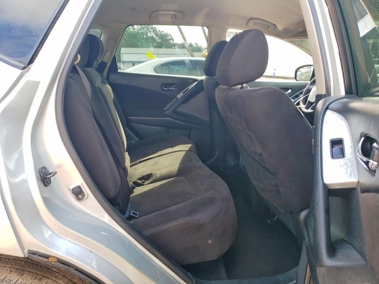 Nissan Murano S