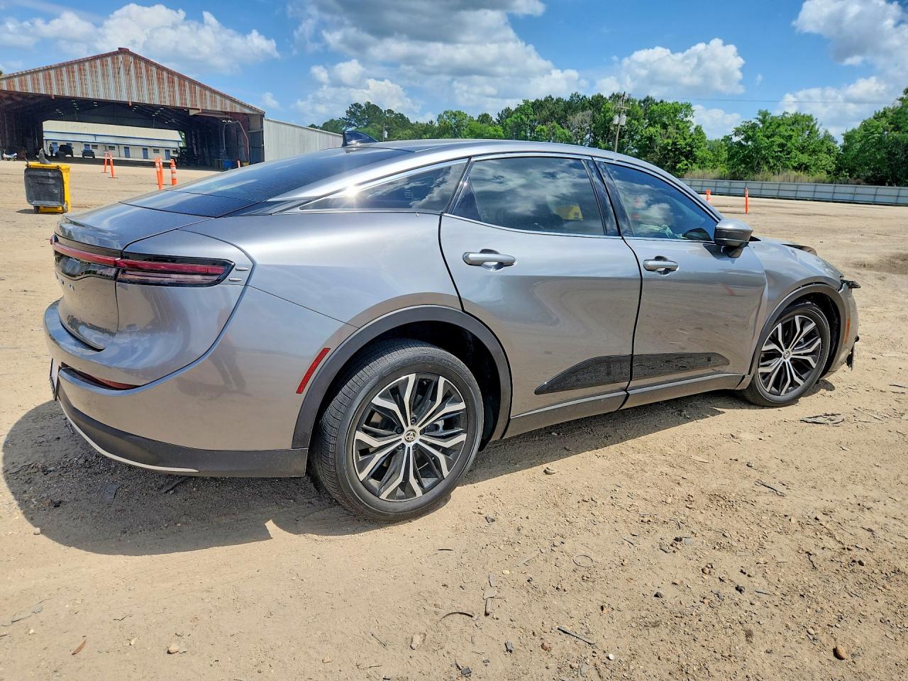 Toyota Crown Xle