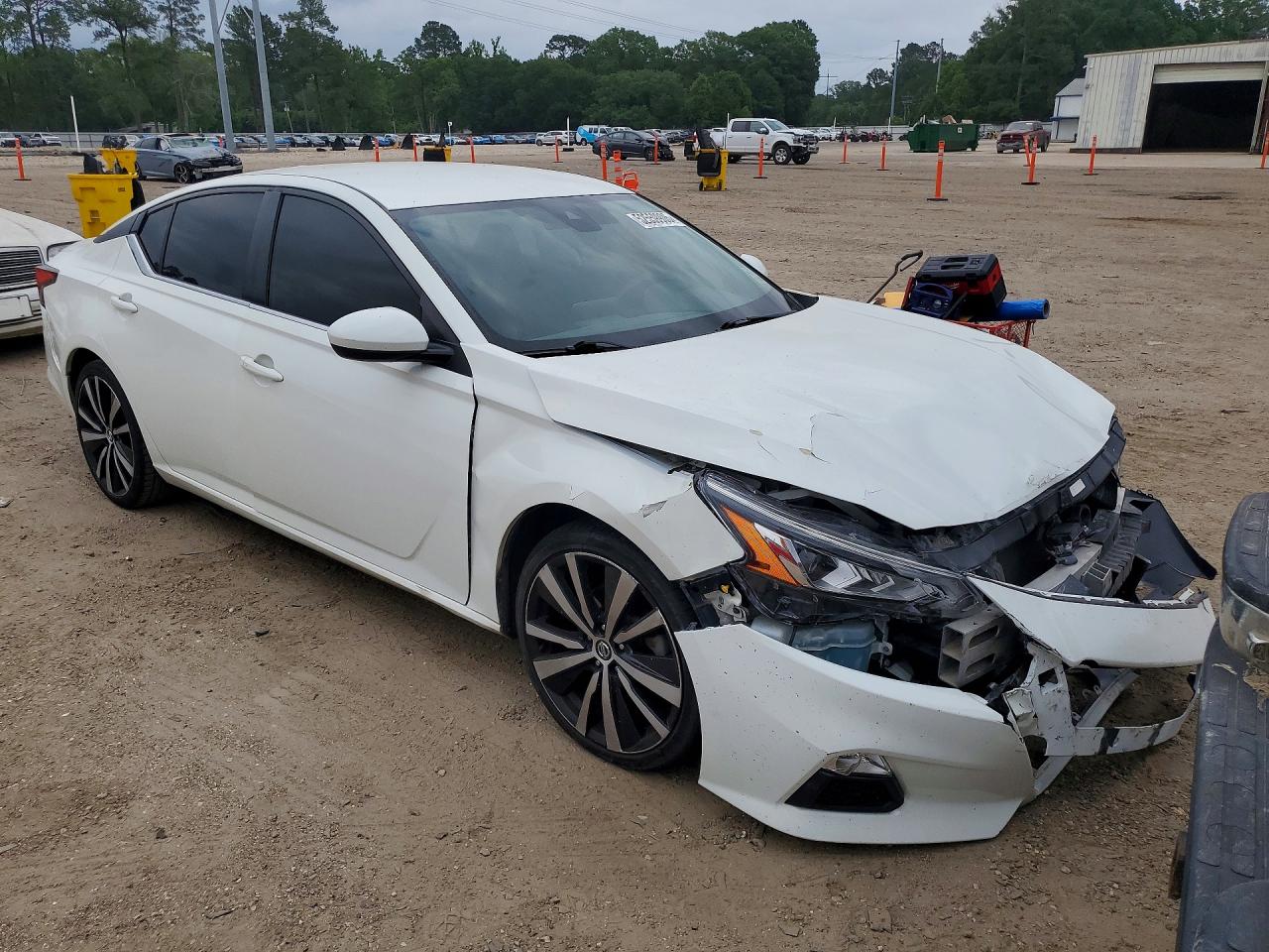 Nissan Altima Sr