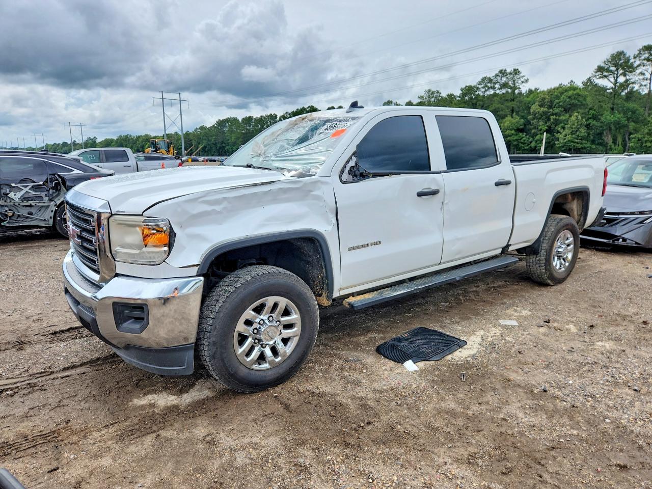 Salvage GMC Sierra Image