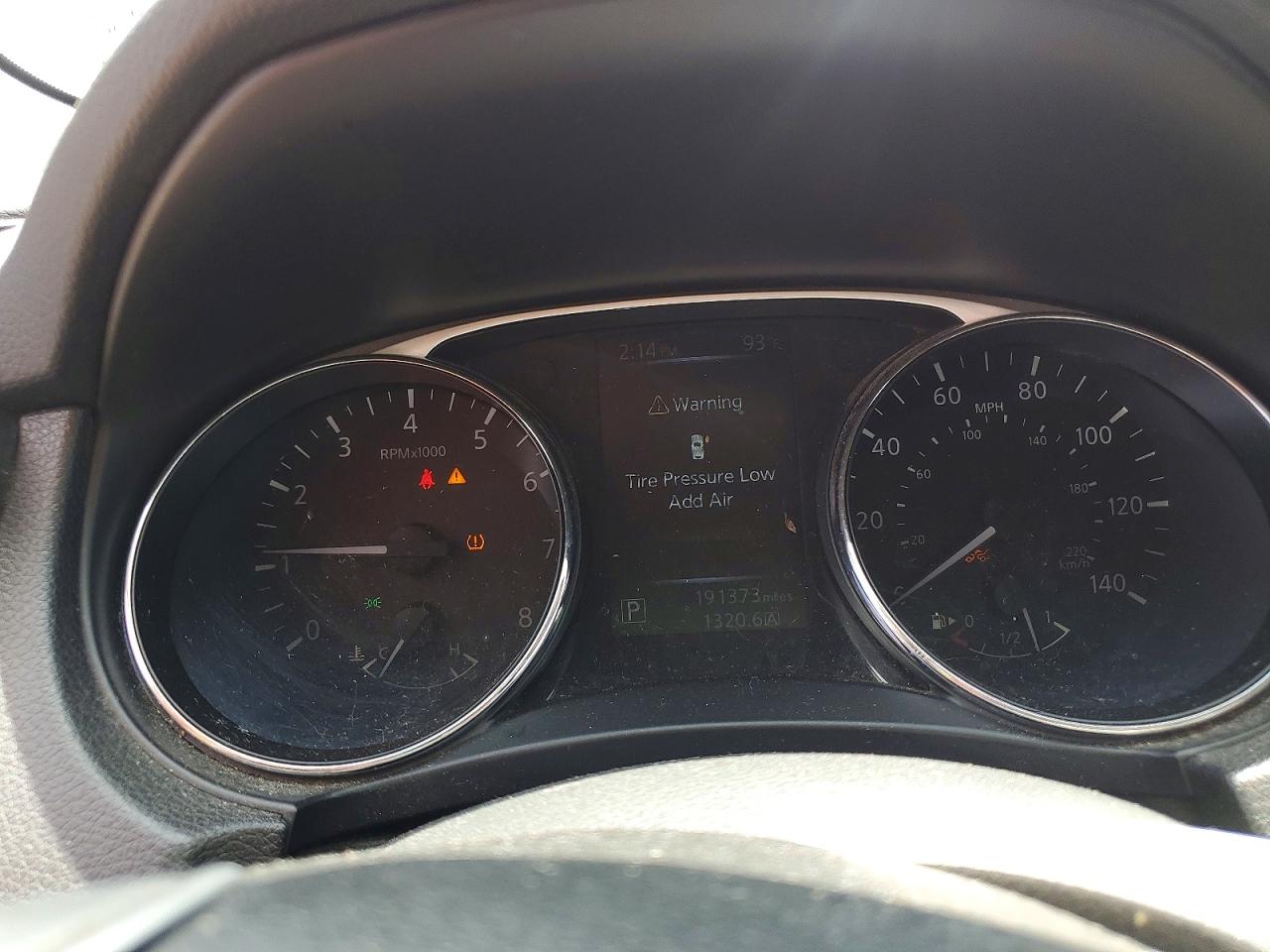 Nissan Rogue S