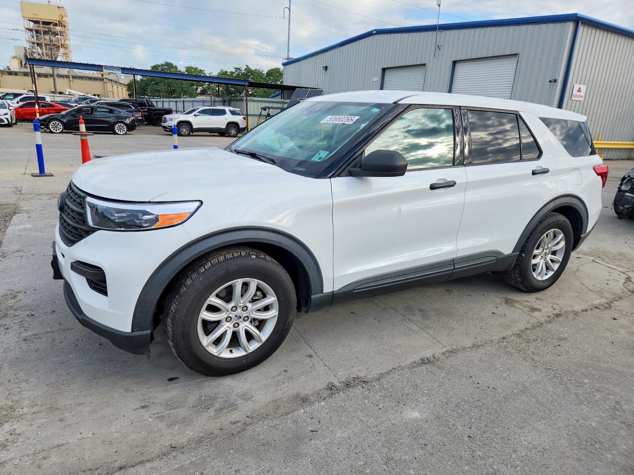 Salvage Ford Explorer Image