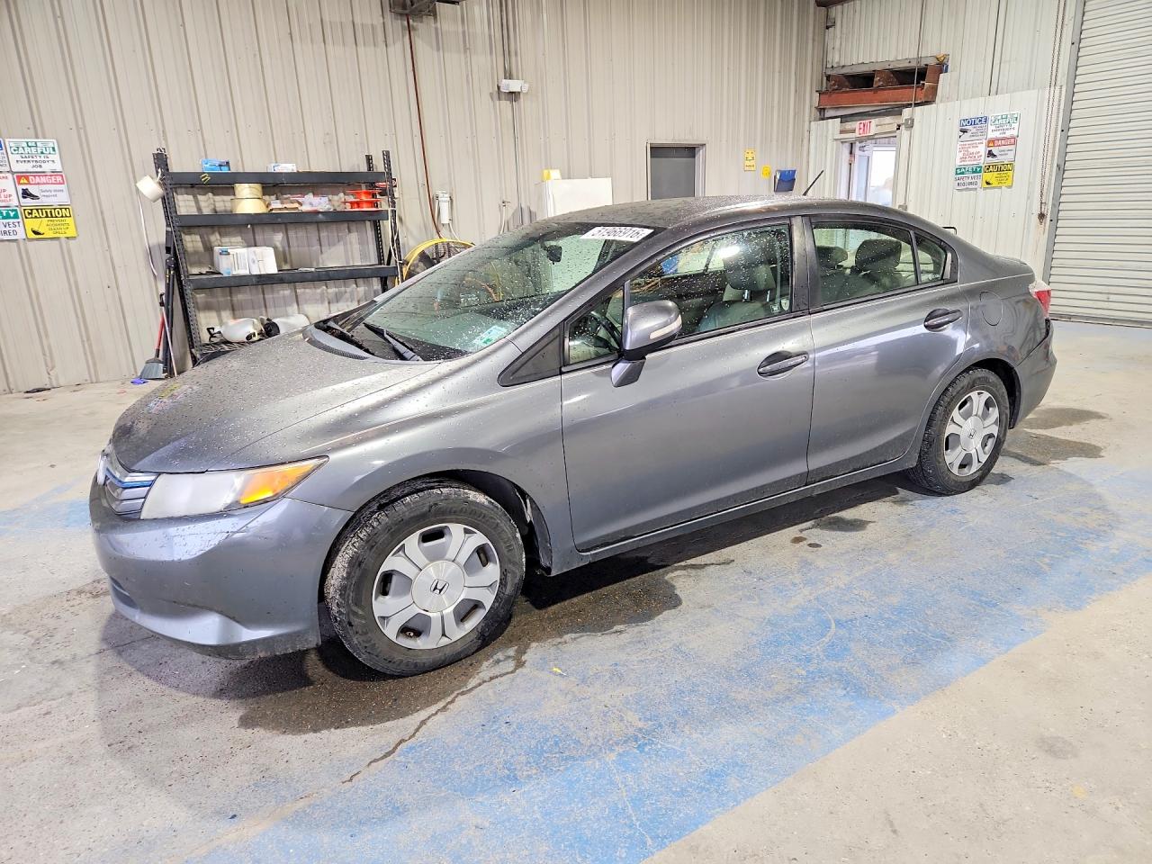 Salvage Honda Civic Image
