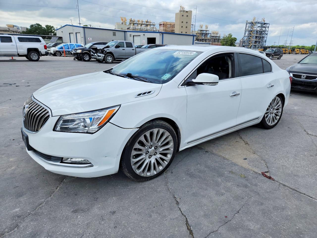 Salvage Buick LaCrosse Image