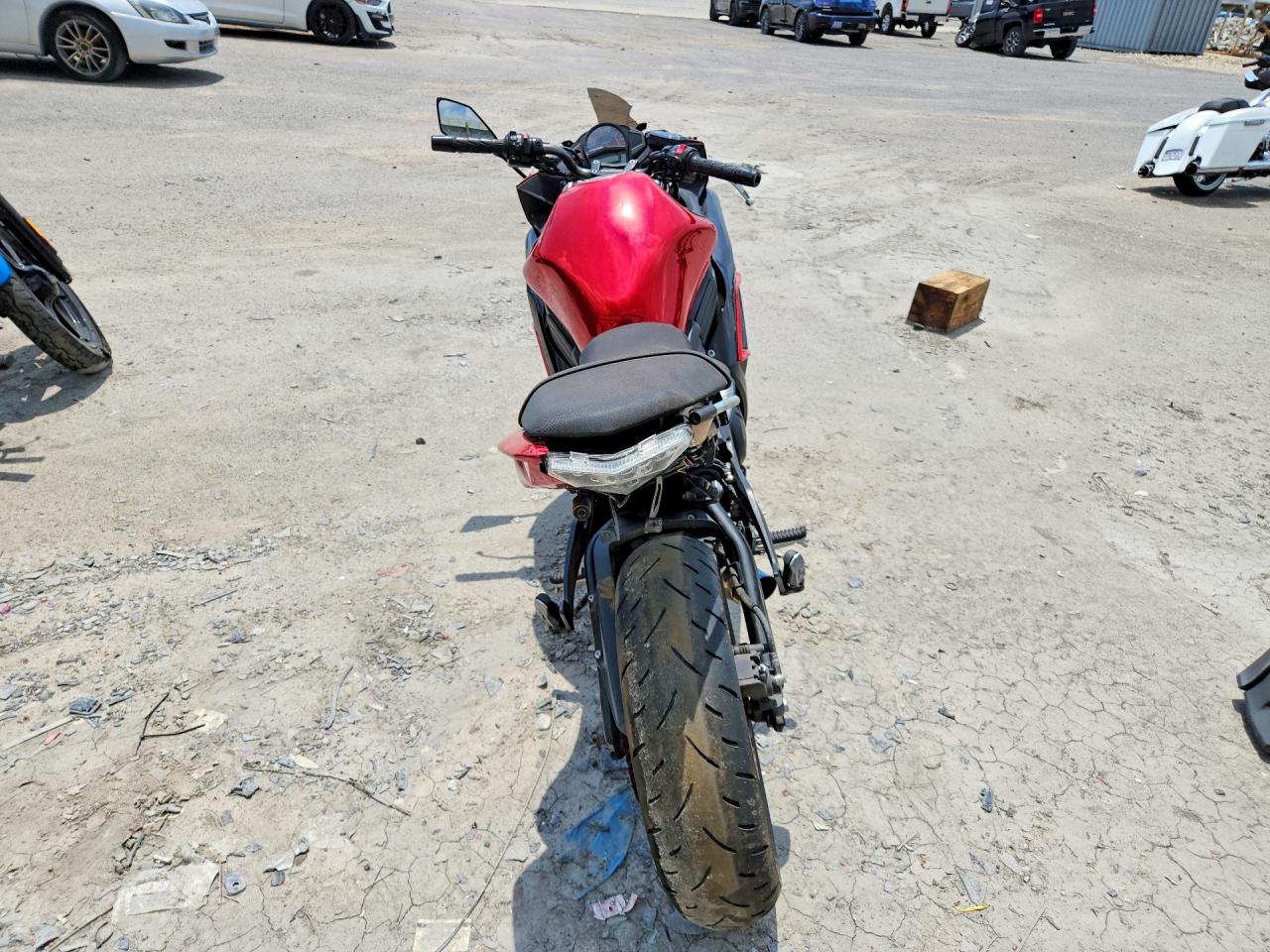 Kawasaki Ninja 650 E