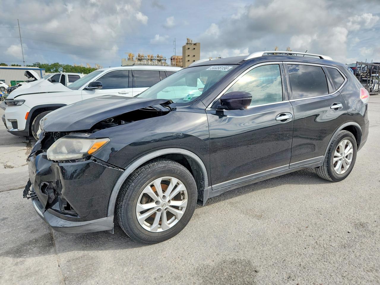 Salvage Nissan Rogue Image