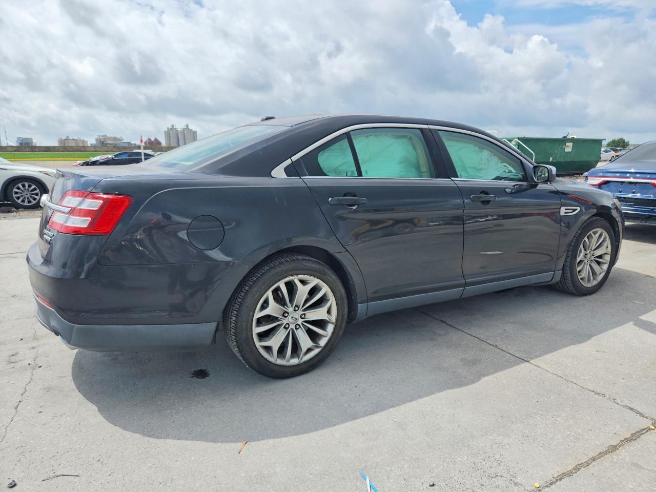 Ford Taurus Limited
