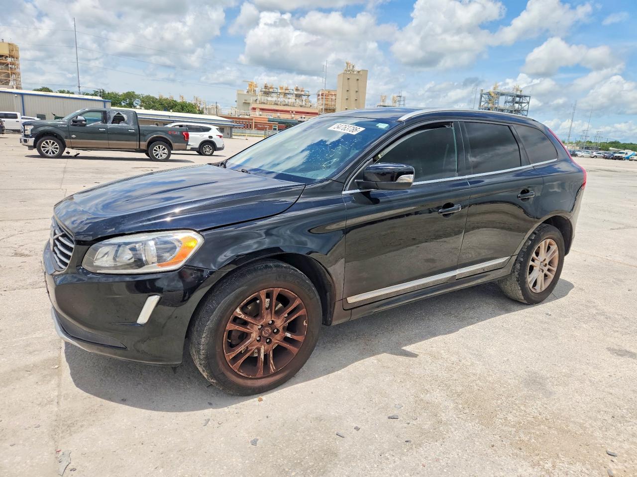 Salvage Volvo XC60 Image