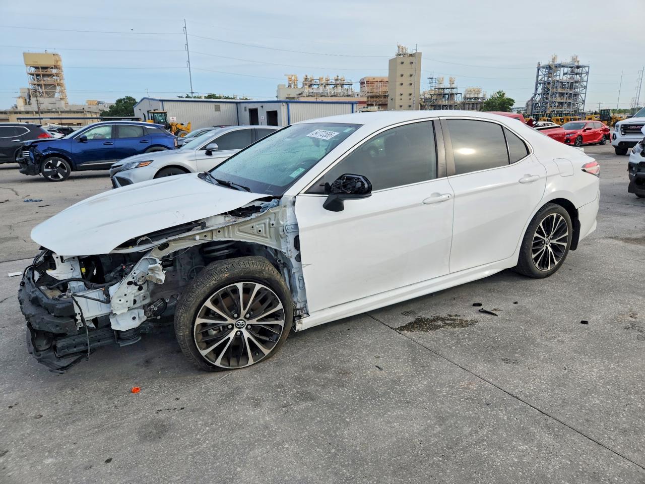 Salvage Toyota Camry Image