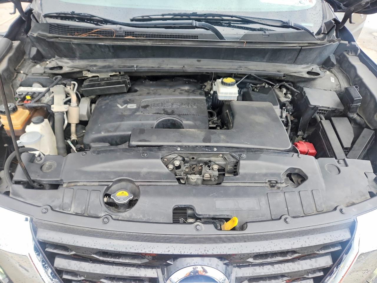 Nissan Pathfinder Sv