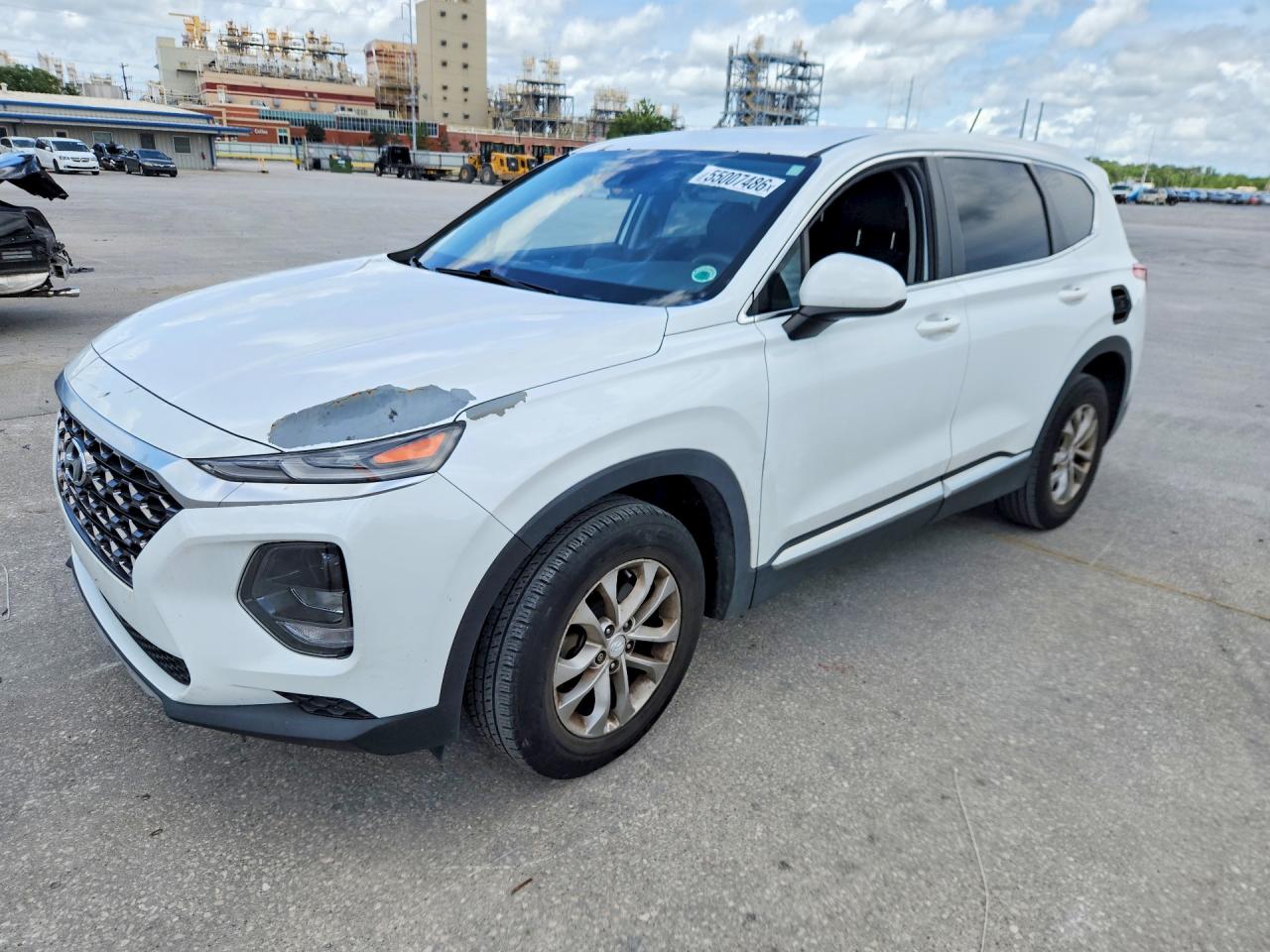 Salvage Hyundai SANTA FE Image