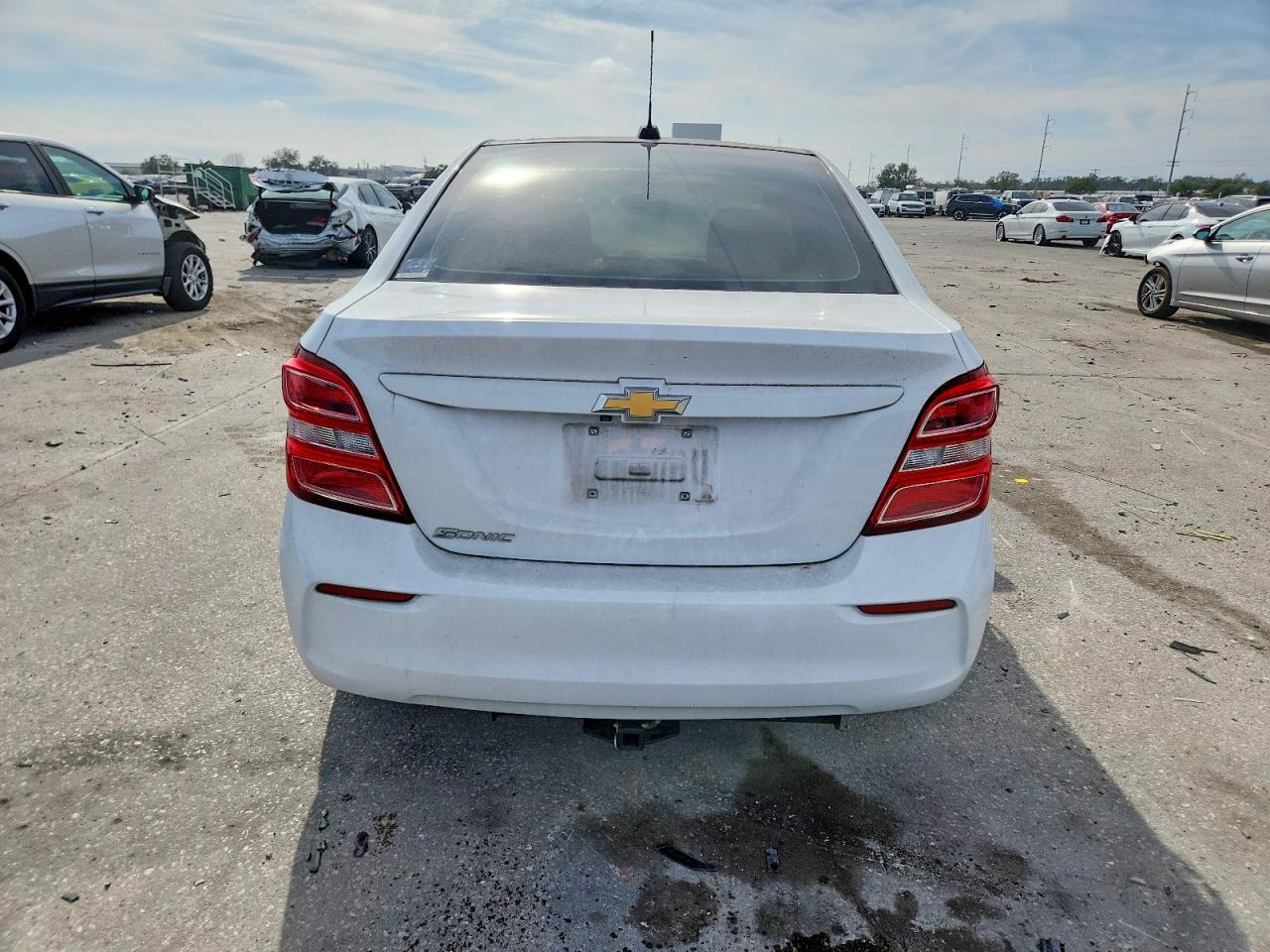 Chevrolet Sonic Ls