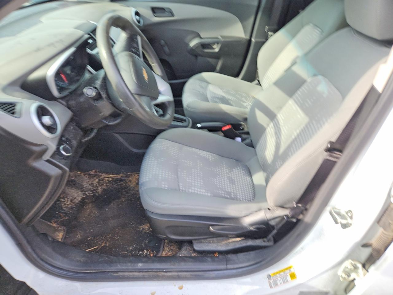 Chevrolet Sonic Ls