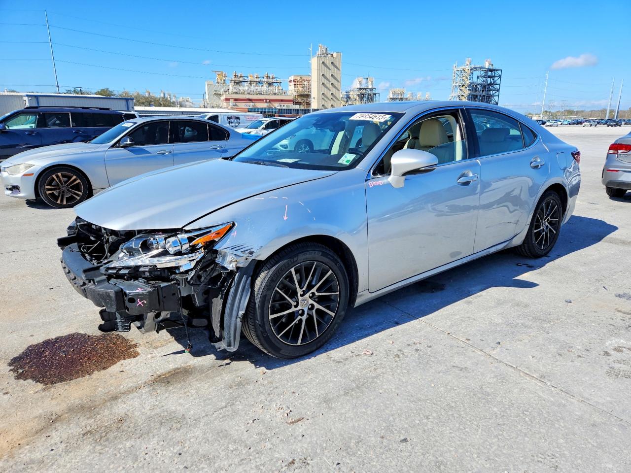 Salvage Lexus Es Image