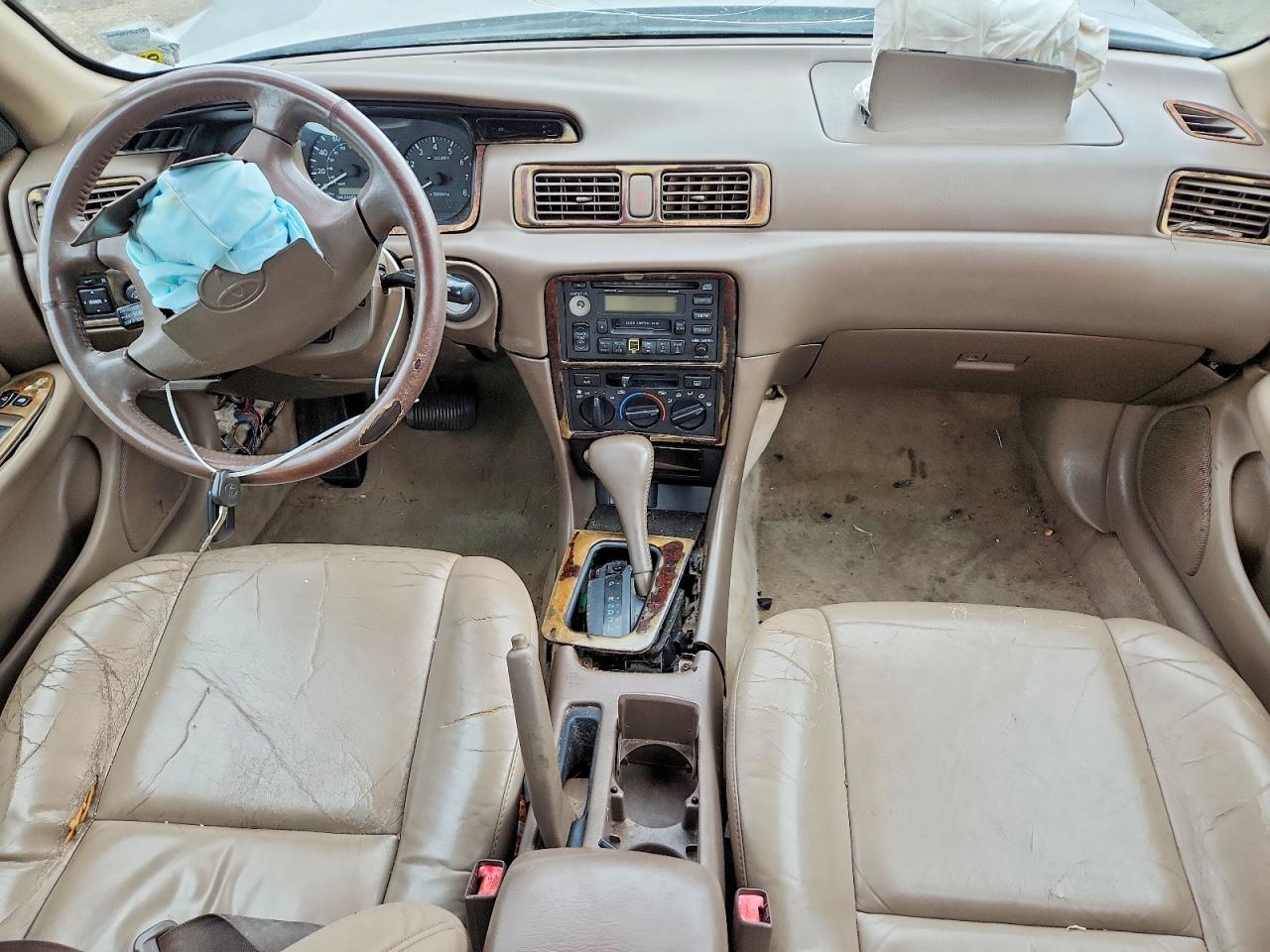 Toyota Camry Xle V6