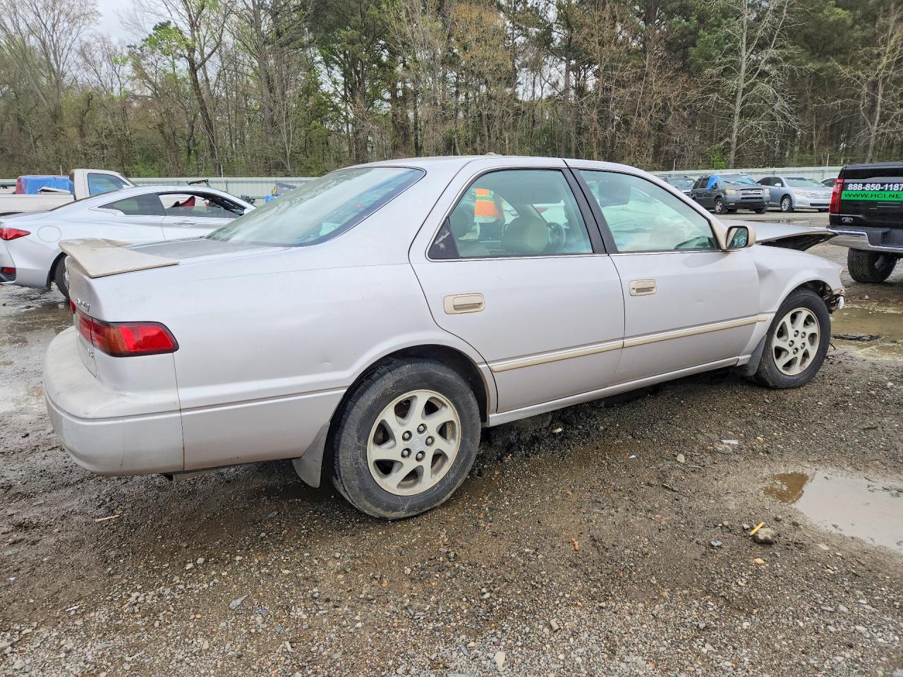 Toyota Camry Xle V6