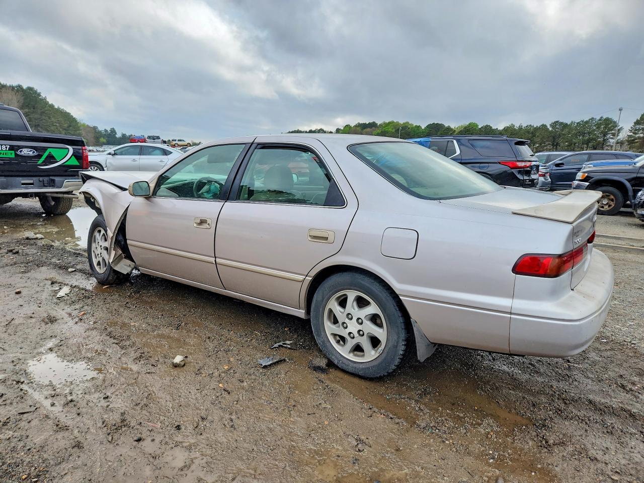 Toyota Camry Xle V6