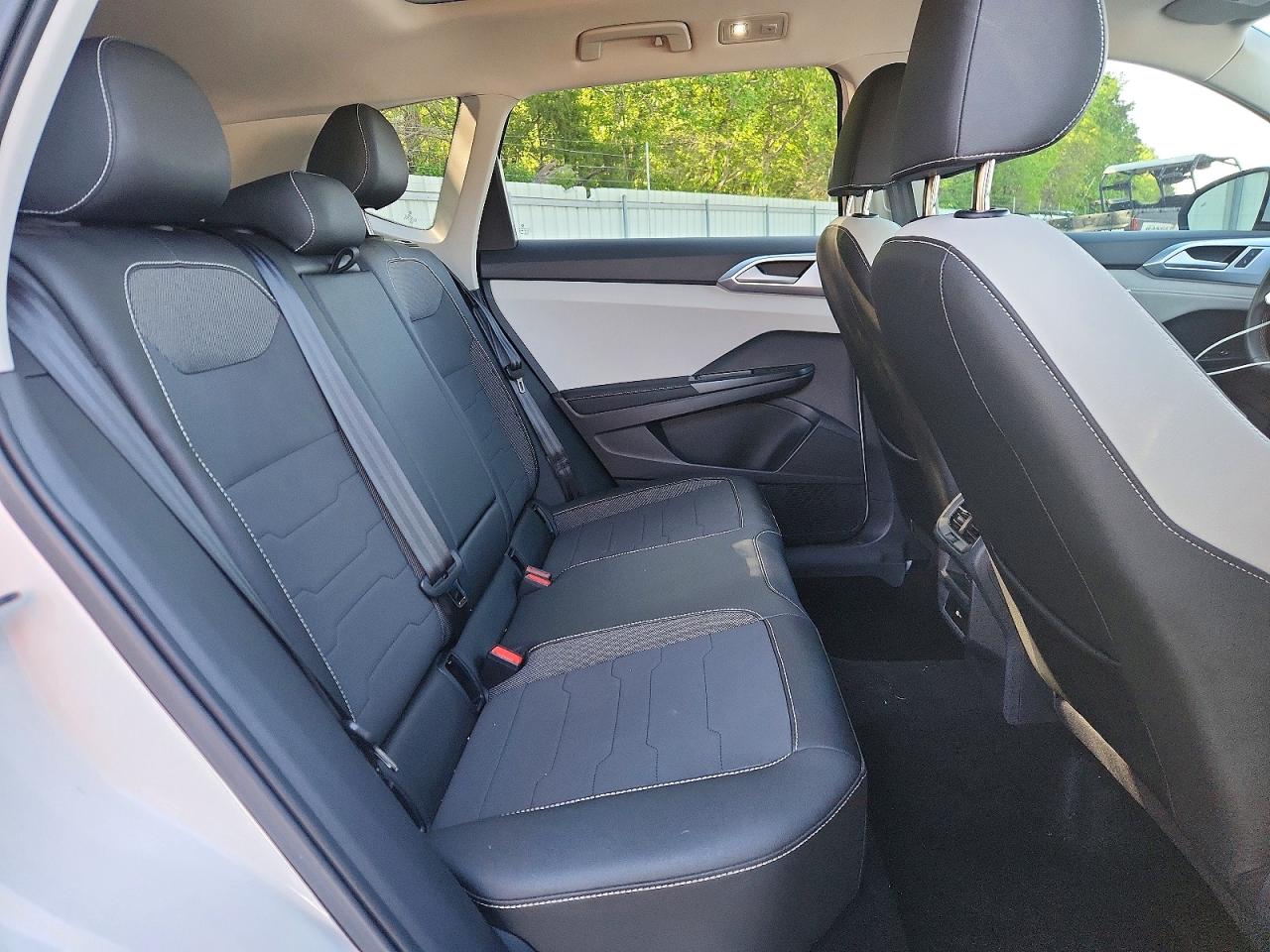 Volkswagen Taos Se
