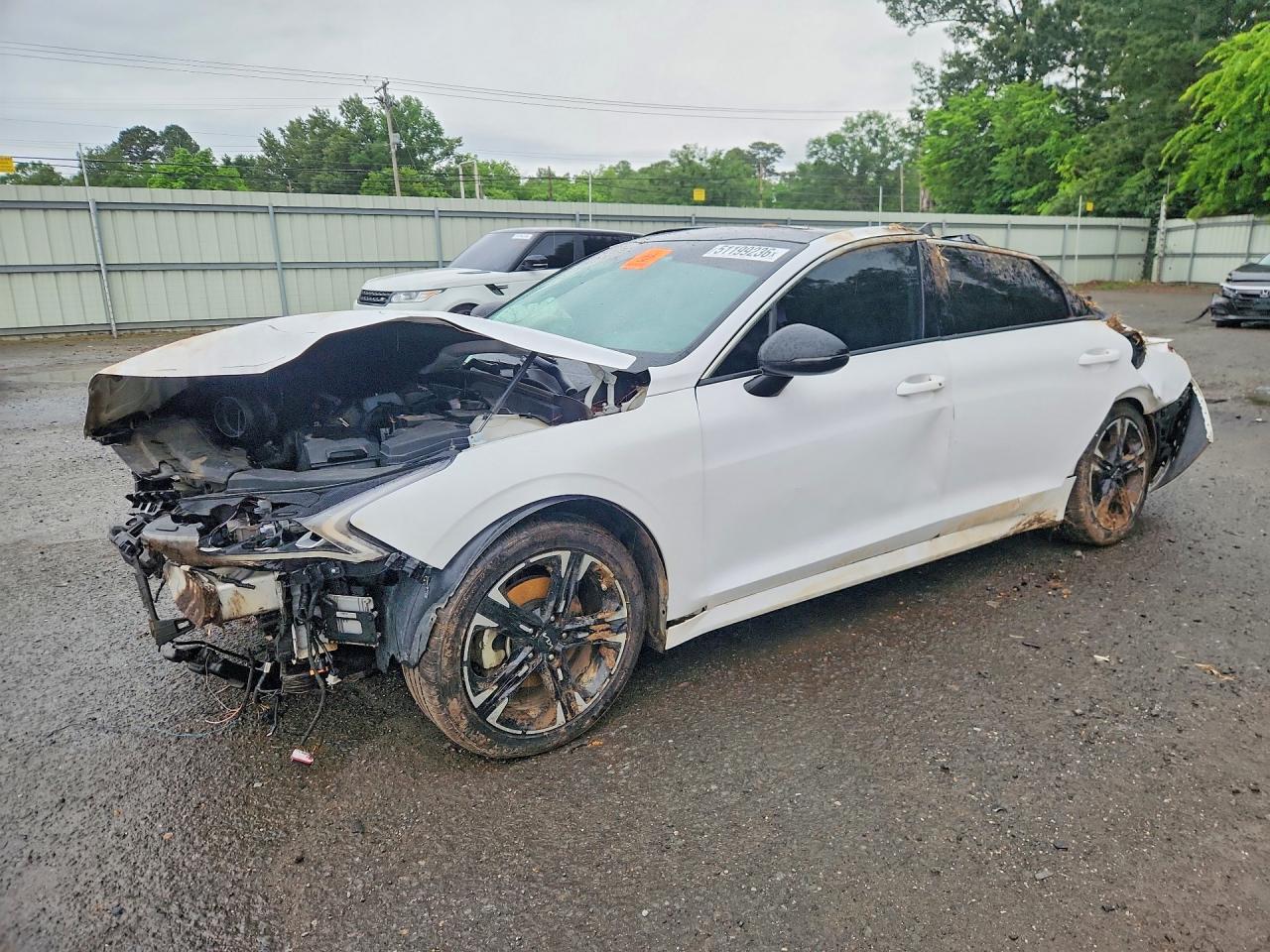 Salvage Kia K5 Image