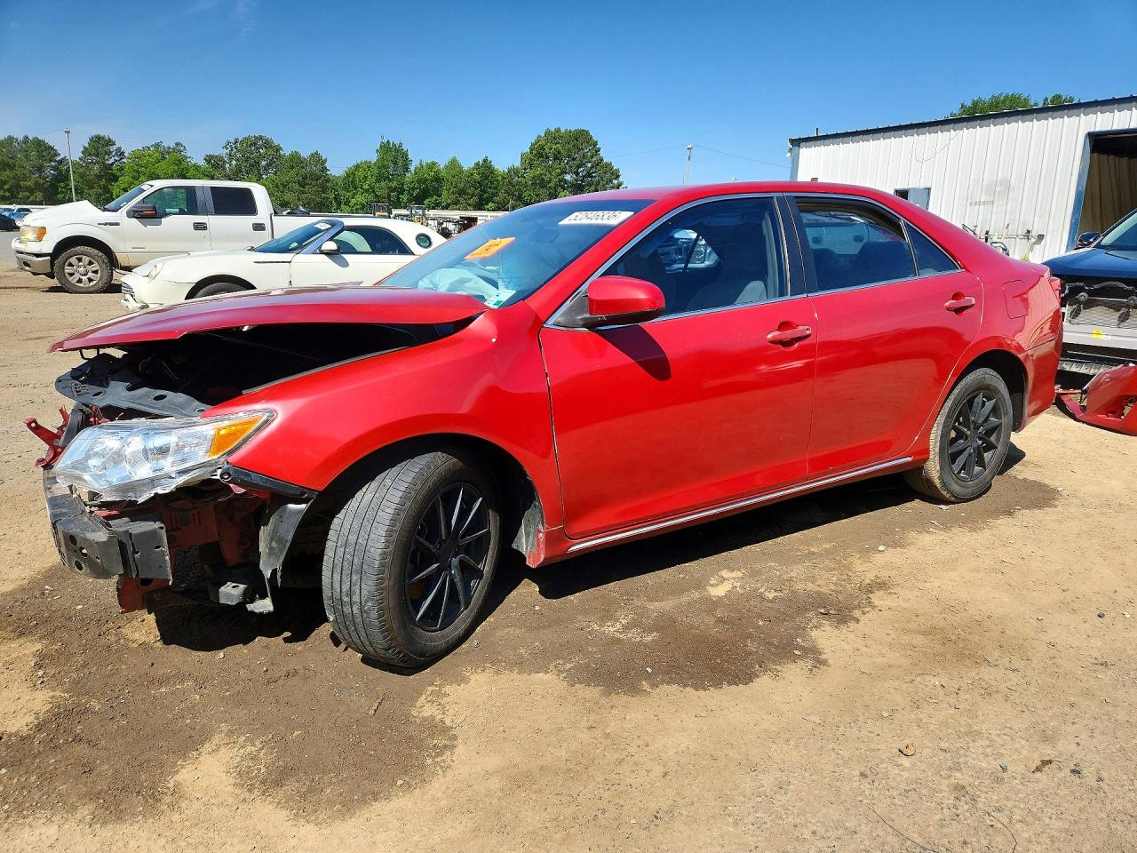 Salvage Toyota Camry Image