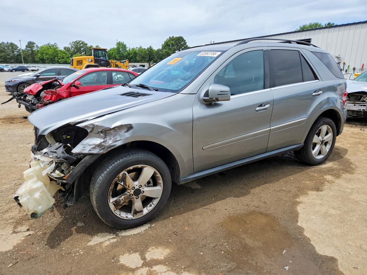 Salvage Mercedes-Benz M-Class Image