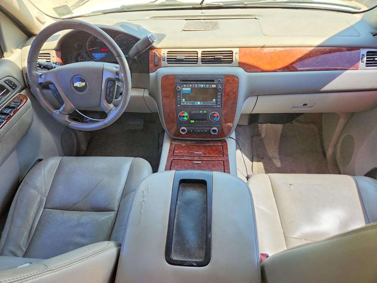 Chevrolet Suburban C1500 Ltz