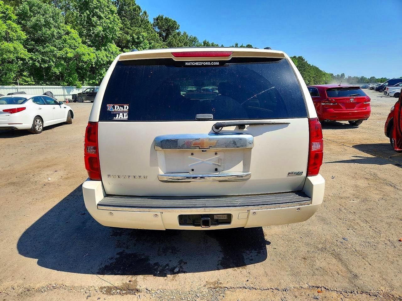 Chevrolet Suburban C1500 Ltz