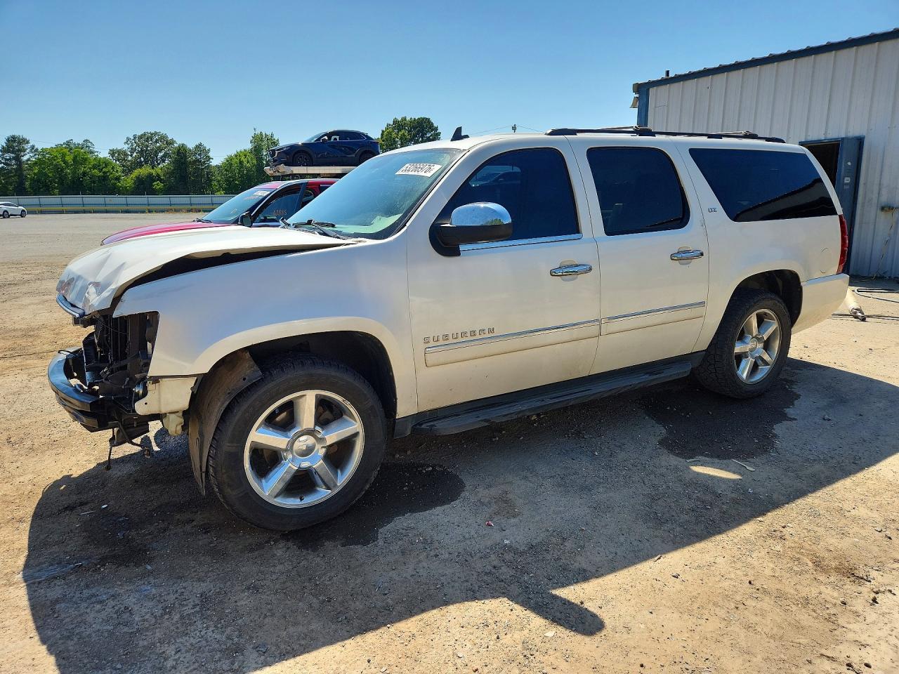 Salvage Chevrolet Suburban Image