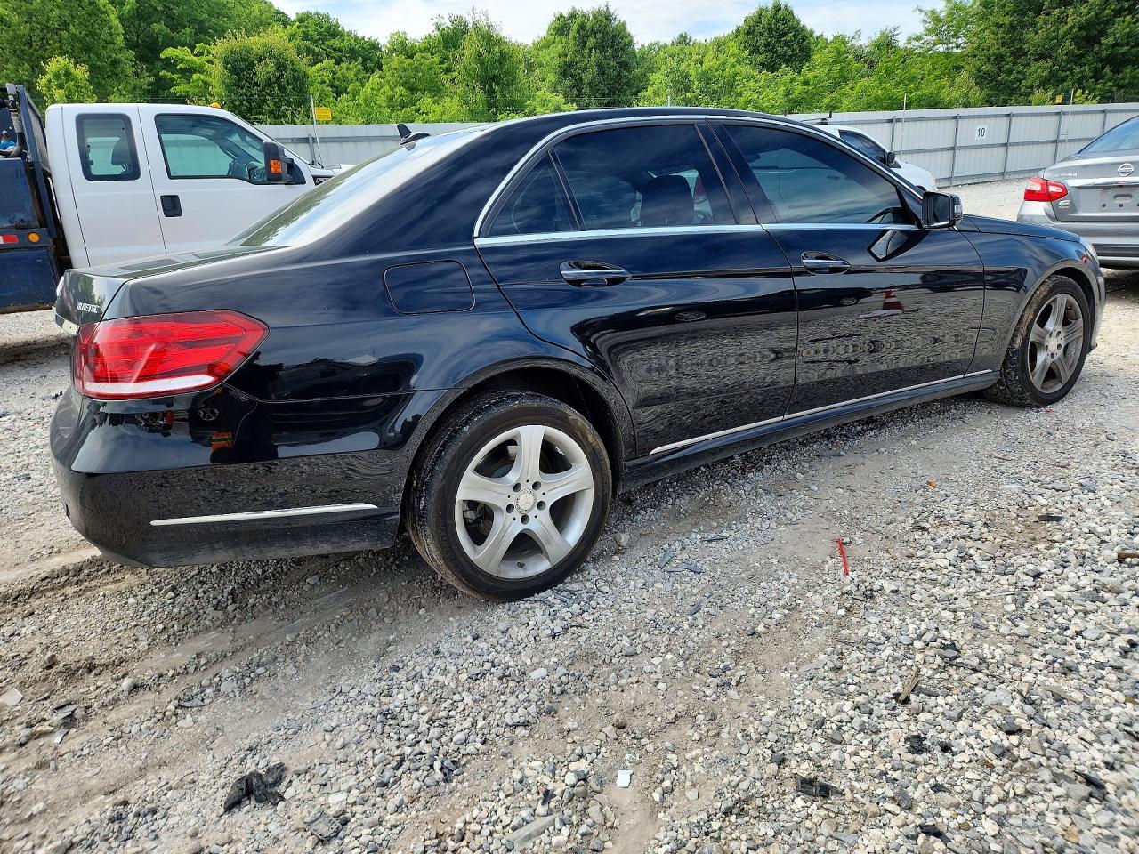 Mercedes-Benz E-Class 250 Bluetec