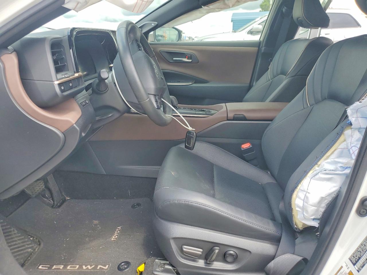 Toyota Crown Limi Limited