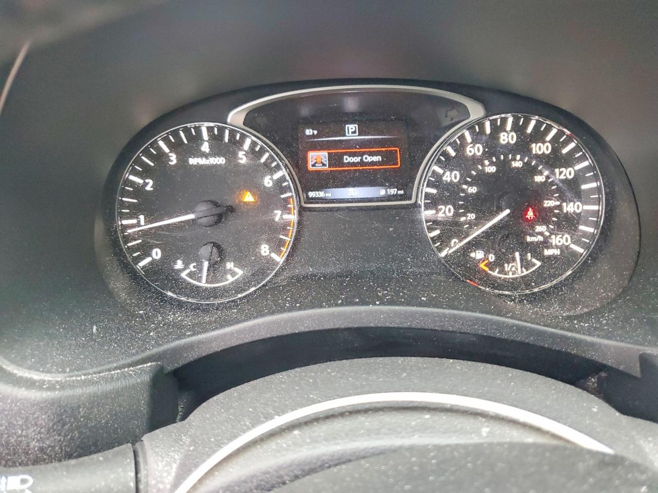 Nissan Pathfinder Sv