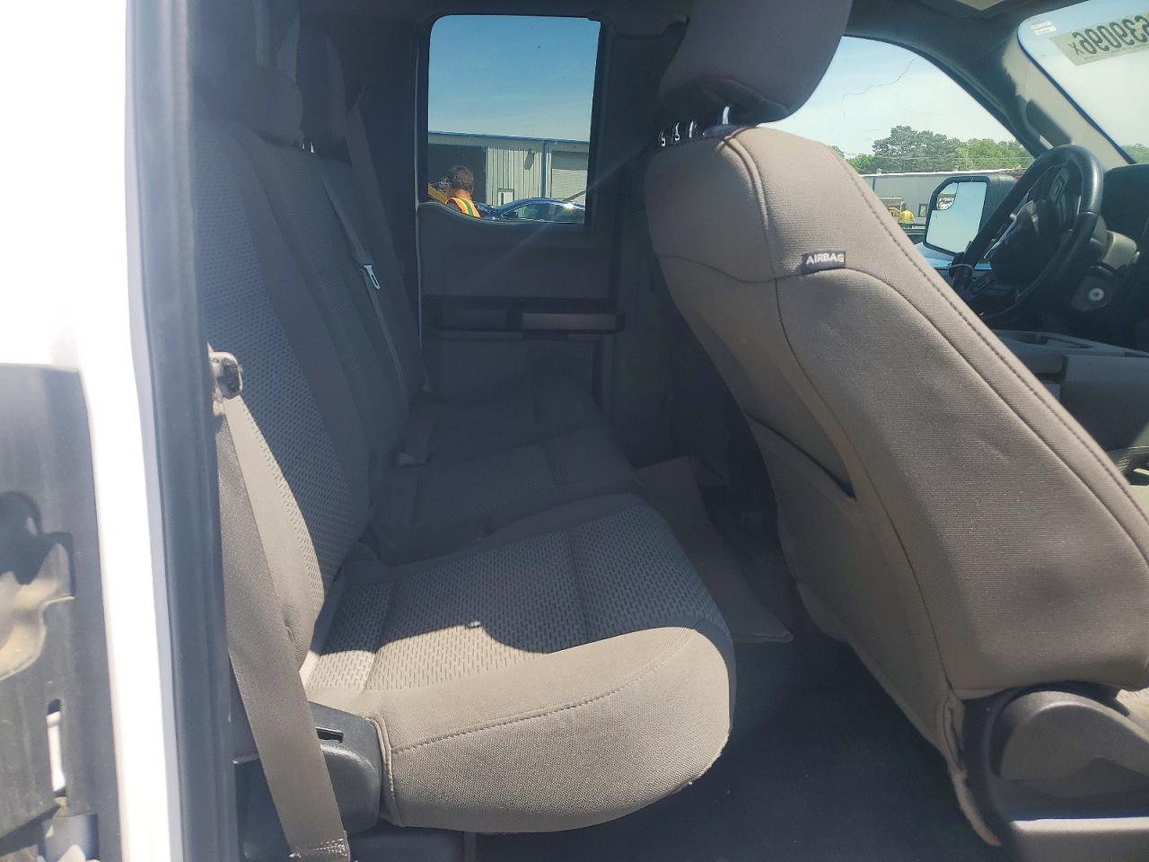 Ford F-150 Super Cab