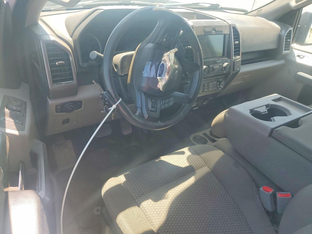 Ford F-150 Super Cab